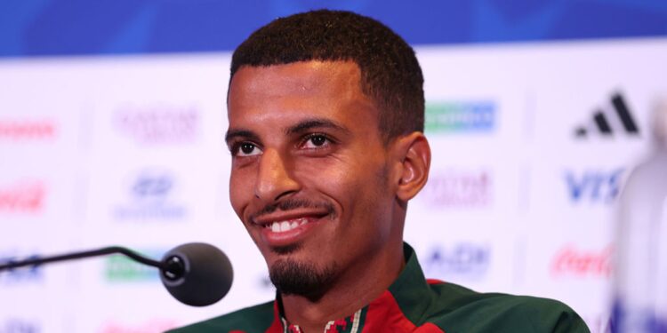 Azzedine Ounahi, meia de Marrocos, em coletiva
