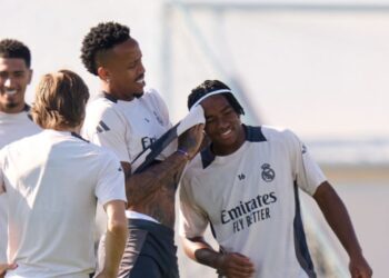 Milit&atilde;o e Endrick em treino do Real Madrid