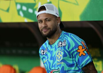 Neymar vive expectativa por estreia na Copa
