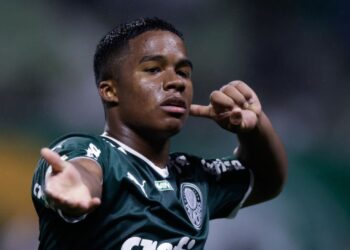 Na Copa de 2022, Endrick dava seus primeiros passos no profissional do Palmeiras