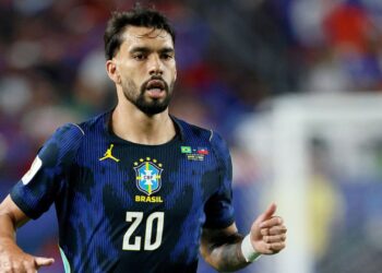 Lucas Paquetá durante jogo do Brasil