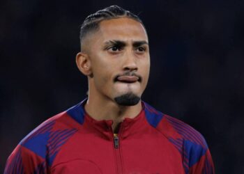 Raphinha ganha até R$ 98 milhões por ano no Barcelona e tem 9 patrocínios ativos na Copa