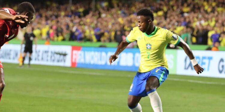 Vini Jr influencia em mudança de regra da Fifa; veja normas de árbitros para Copa