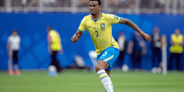 Gabriel Magalhães domina a Copa e vira destaque absoluto na defesa do Brasil