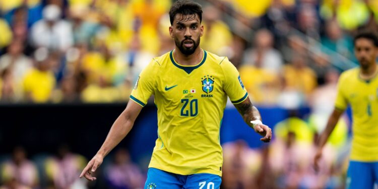 Paquetá lamenta a lesão que o tira das oitavas de final da Copa do Mundo