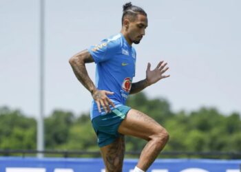 Raphinha treina no CT Columbia Park e se aproxima do retorno ao Brasil na Copa do Mundo