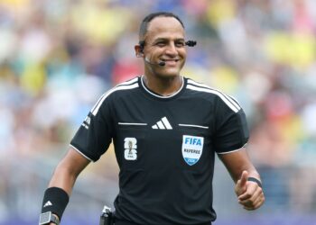 Ismail Elfath apitará Argentina x Inglaterra e tem histórico positivo em jogos de Lionel Messi
