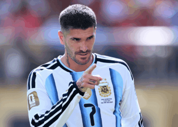 Rodrigo De Paul se manifestou após a derrota da Argentina para a Espanha na final da Copa do Mundo. O jogador exaltou a campanha da seleção