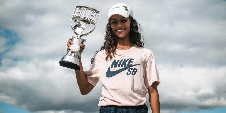 A Street League Skateboarding, SLS, divulgou os skatistas confirmados para o SLS Rio Takeover, entre eles está a brasileira Rayssa Leal.