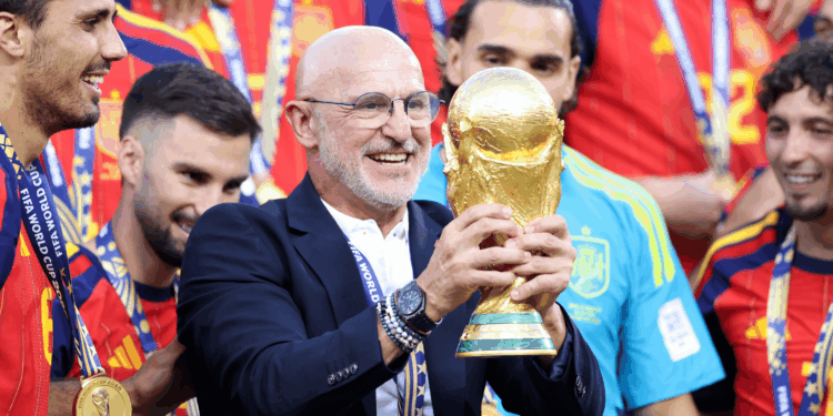 Técnico da Espanha, Luis de la Fuente afirmou que a Argentina tentou levar a final para a disputa de pênaltis.