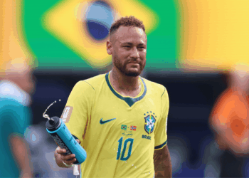 O atacante Neymar tornou-se o segundo jogador do Brasil a disputar quatro edições da Copa do Mundo sem conquistar o título.