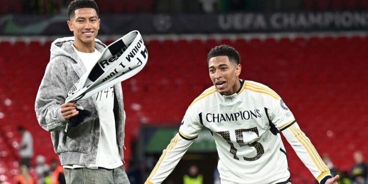 Jude e Jobe Bellingham chamam atenção pela semelhança física e pela trajetória no futebol europeu