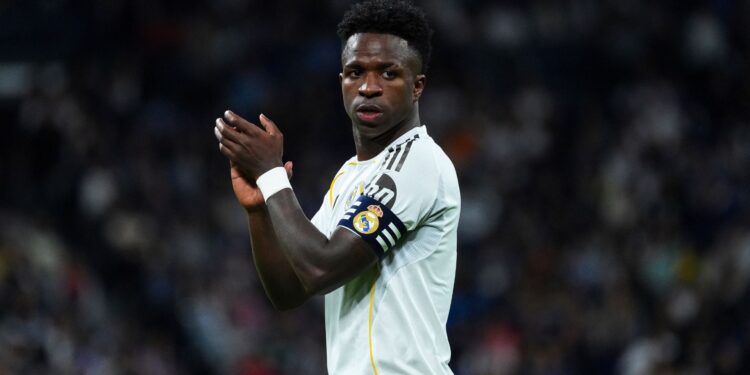 Vini Jr. é alvo do Arsenal, que busca reforçar o ataque para a próxima temporada