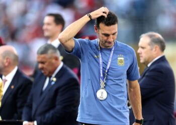 Scaloni desabafa ap&oacute;s vice da Argentina na Copa do Mundo