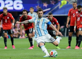 Messi desperdiçou mais um pênalti e ampliou o recorde negativo na história das Copas do Mundo