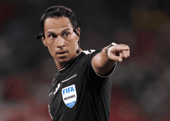 O argentino Facundo Tello foi escalado para comandar a partida entre França e Marrocos.