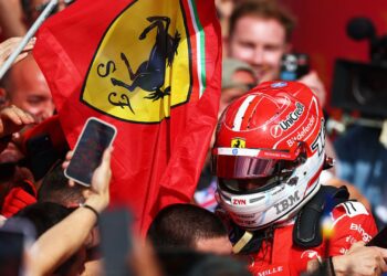 Leclerc ap&oacute;s vit&oacute;ria em Silverstone