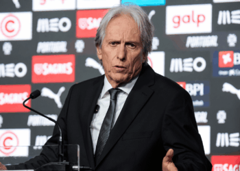 Jorge Jesus chamou aten&ccedil;&atilde;o ao relembrar uma conversa marcante que teve com Neymar durante o per&iacute;odo em que comandou o Al-Hilal.