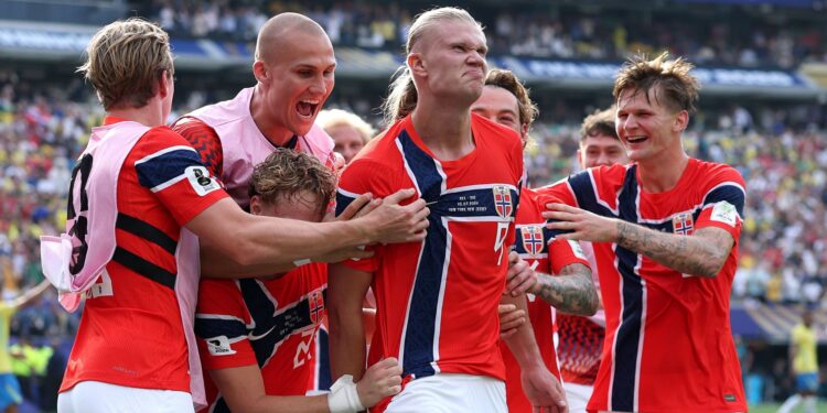 Haaland lidera a Noruega no duelo contra a Inglaterra pelas quartas de final da Copa do Mundo