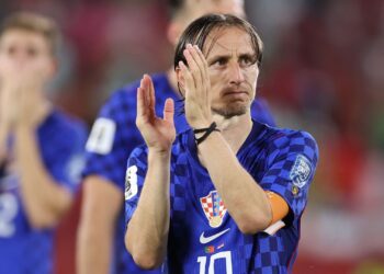 Modric protesta contra a arbitragem ap&oacute;s a elimina&ccedil;&atilde;o da Cro&aacute;cia para Portugal