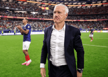 Didier Deschamps, t&eacute;cnico da Fran&ccedil;a n&atilde;o escondeu a frustra&ccedil;&atilde;o ap&oacute;s a derrota da Fran&ccedil;a por 2 a 0 para a Espanha, na semifinal da Copa.