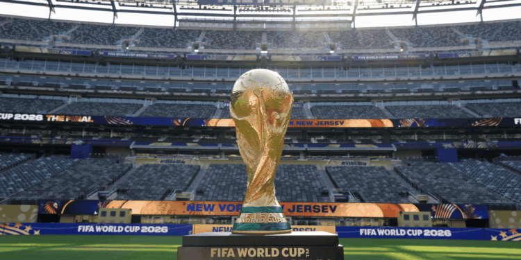 A Copa do Mundo chega à reta final marcada por uma série de polêmicas envolvendo política, arbitragem, preços elevados e decisões da Fifa.