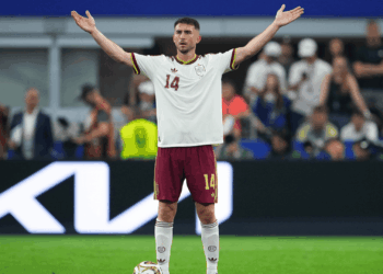 Laporte acusa Argentina de &lsquo;passar dos limites&rsquo; e cobra &aacute;rbitro na final. Zagueiro da Espanha diz que rival &ldquo;deixa muitos recados&rdquo; em campo.