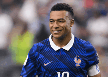 Mbappé ultrapassou Lionel Messi e assumiu o posto de maior artilheiro da história das Copas, com 22 gols.
