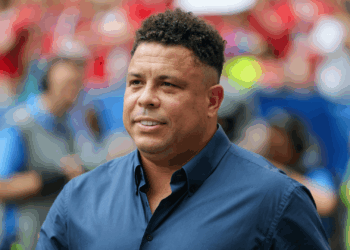Ronaldo Fenômeno apontou a Espanha como favorita diante da Argentina e afirmou acreditar em uma vitória tranquila da equipe.
