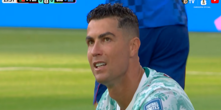 Com Cristiano Ronaldo, CazéTV registra a 2ª maior live da história no YouTube