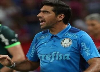 Abel Ferreira lidera ranking de cartões do Palmeiras no 1º semestre de 2026; veja lista