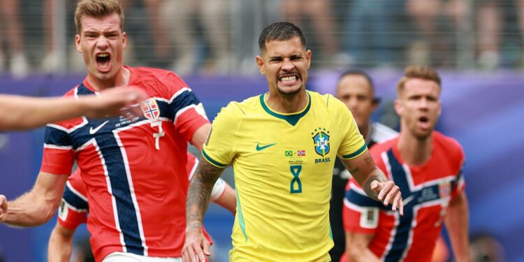 Bruno Guimarães após perder pênalti contra a Noruega