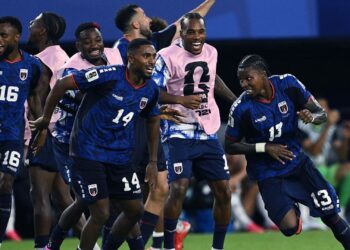 Jogadores de Cabo Verde comemorando