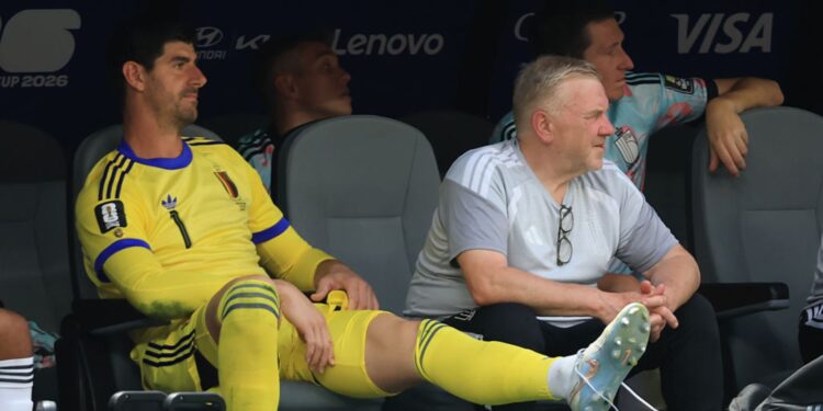 Courtois após deixar jogo por lesão