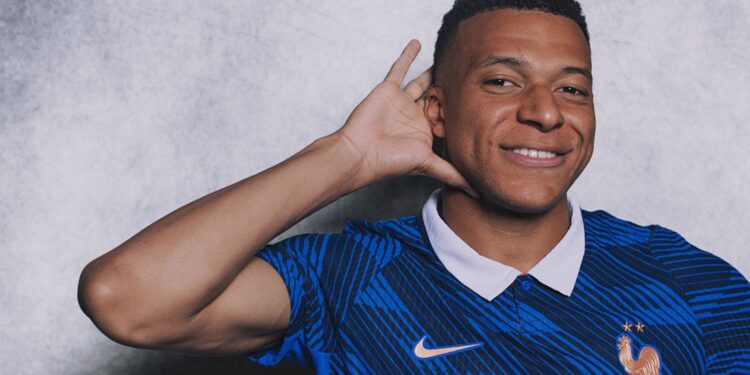 Mbappé em Media Day da França