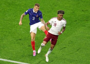 Lance do pênalti em França x Espanha