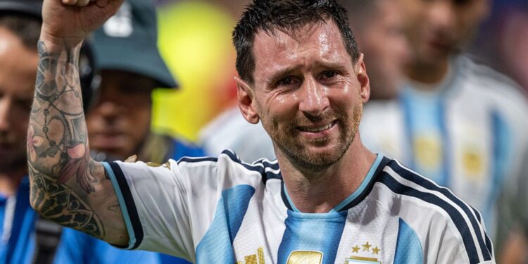 Messi emocionado após vitória da Argentina
