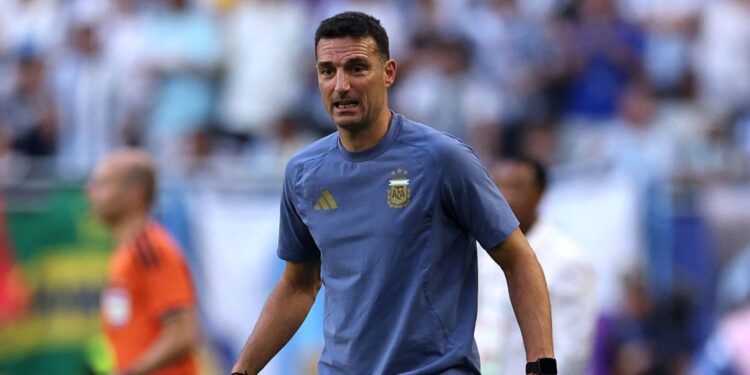 Lionel Scaloni em Argentina x Cabo Verde