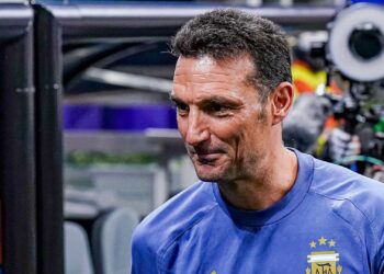 Lionel Scaloni em Inglaterra x Argentina