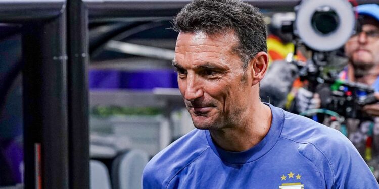 Lionel Scaloni em Inglaterra x Argentina