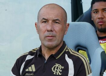 Leonardo Jardim em jogo do Flamengo