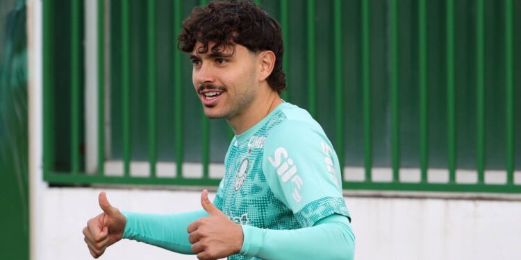 Maurício em reapresentação no Palmeiras